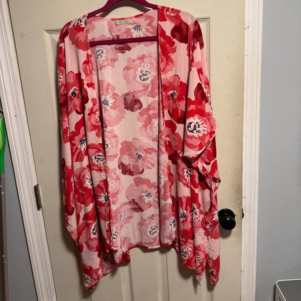 Pink/Red Floral Kimono